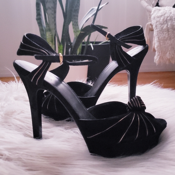 Gucci Suede Platform Heels - Picture 4 of 8